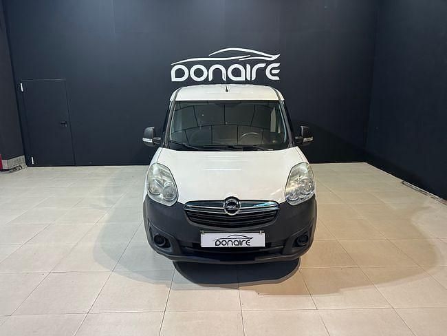Usado Opel Combo Selective 95 CV (69 kW) 2016 Blanco Monovolumen