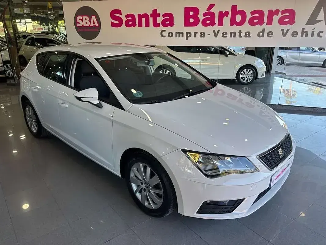 Usado Seat Leon Reference 115 CV (84 kW) 2019 Blanco Utilitario