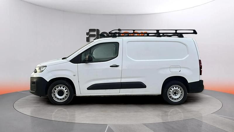Usado Citroën Berlingo Feel 102 CV (75 kW) 2020 Blanco Monovolumen