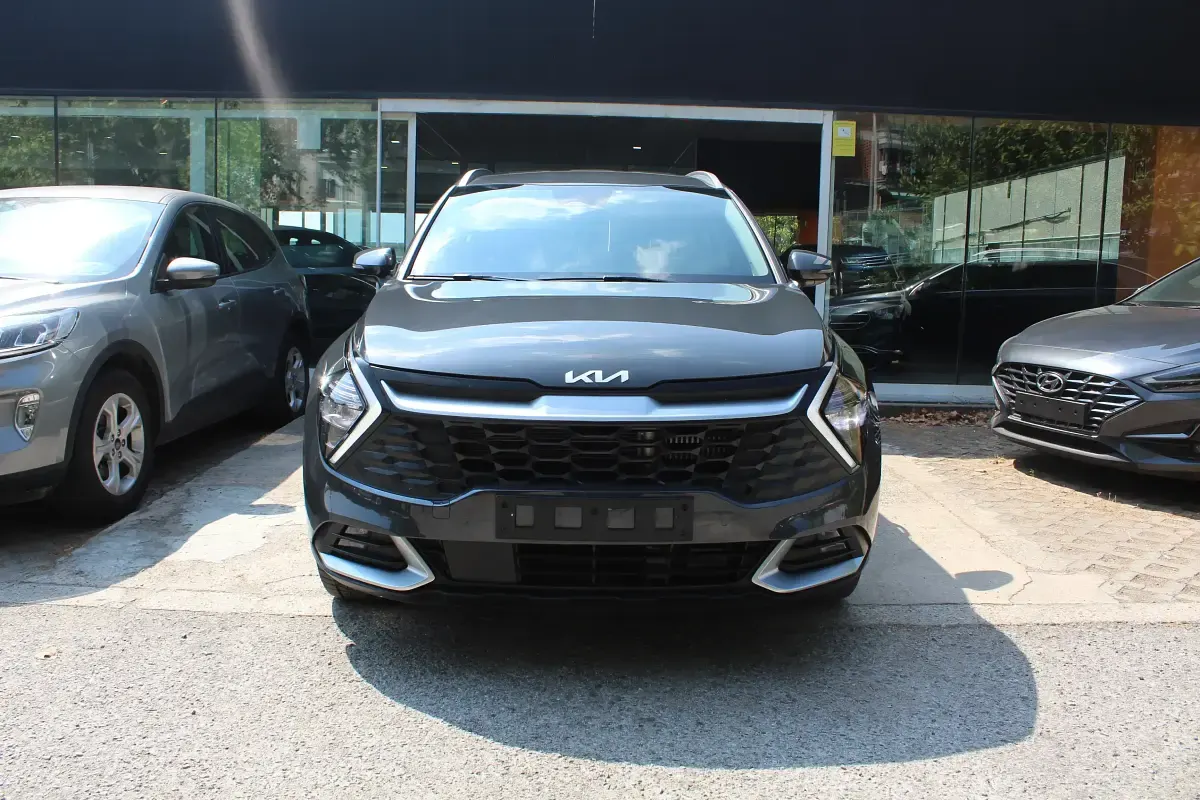 Usado Kia Sportage 269 CV (197 kW) 2022 Gris SUV