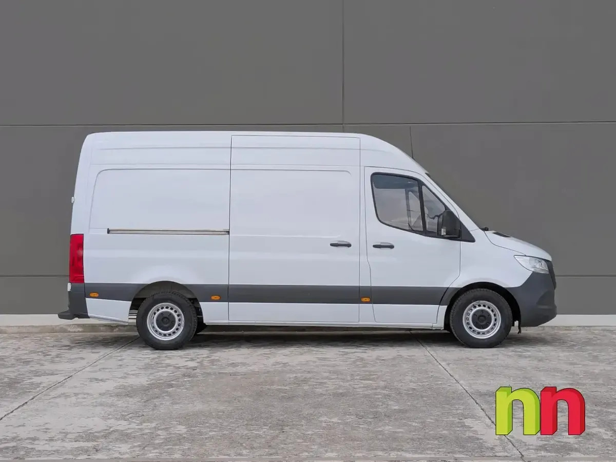 Usado Mercedes Sprinter 150 CV (110 kW) 2022 Blanco Van