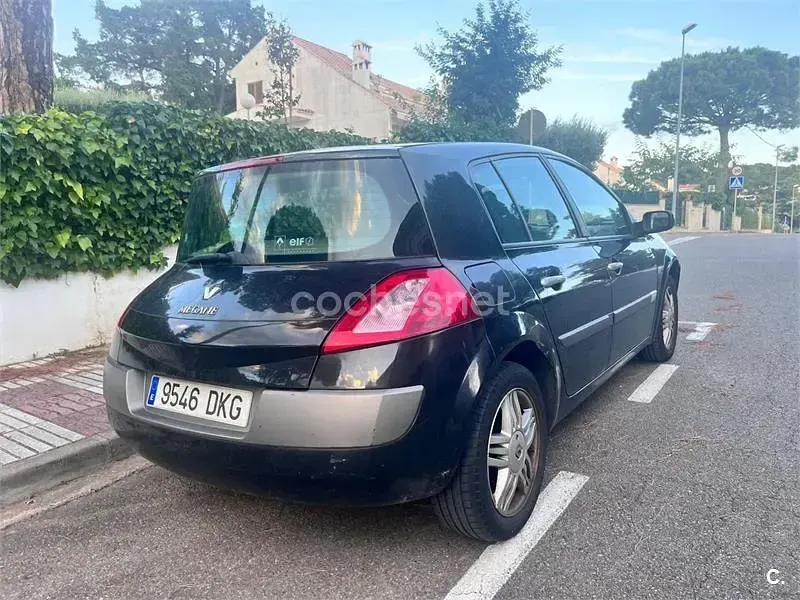 Usado Renault Mégane Expression 115 CV (84 kW) 2005 Negro Berlina