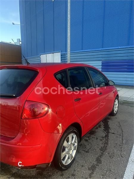 Usado Seat Altea Stylance 140 CV (102 kW) 2005 Rojo Berlina