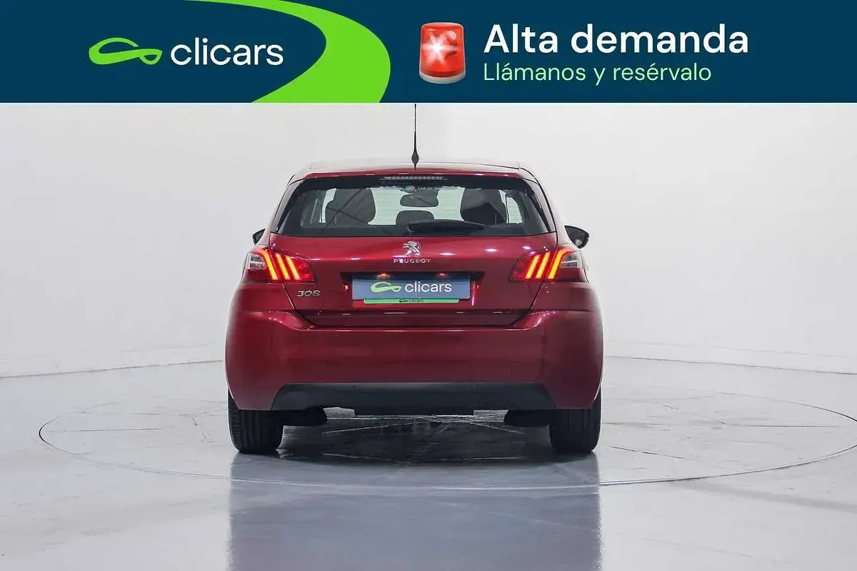 Usado Peugeot 308 Active 131 CV (96 kW) 2014 Rojo Utilitario