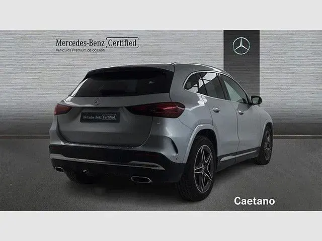 Usado Mercedes GLA200 163 CV (119 kW) 2026 Plata hightech SUV