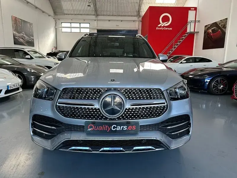 Käytetty Mercedes GLE400 330 HP (242 kW) 2023 Harmaa Katumaasturi