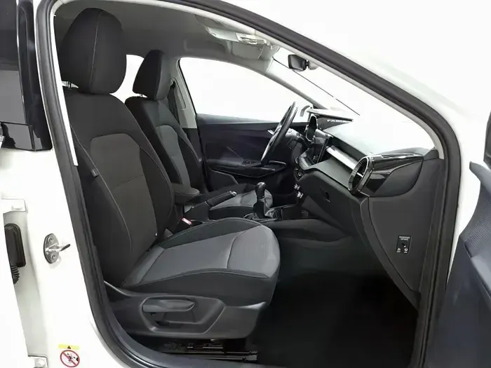 Usado Skoda Fabia Selection 95 CV (69 kW) 2024 Blanco Utilitario