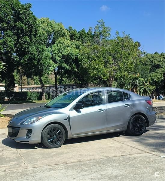 Usado Mazda 3 115 CV (84 kW) 2012 Gris / plata Berlina