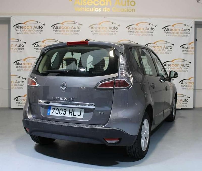 Usado Renault Grand Scénic III Dynamique 110 CV (80 kW) 2012 Gris Monovolumen