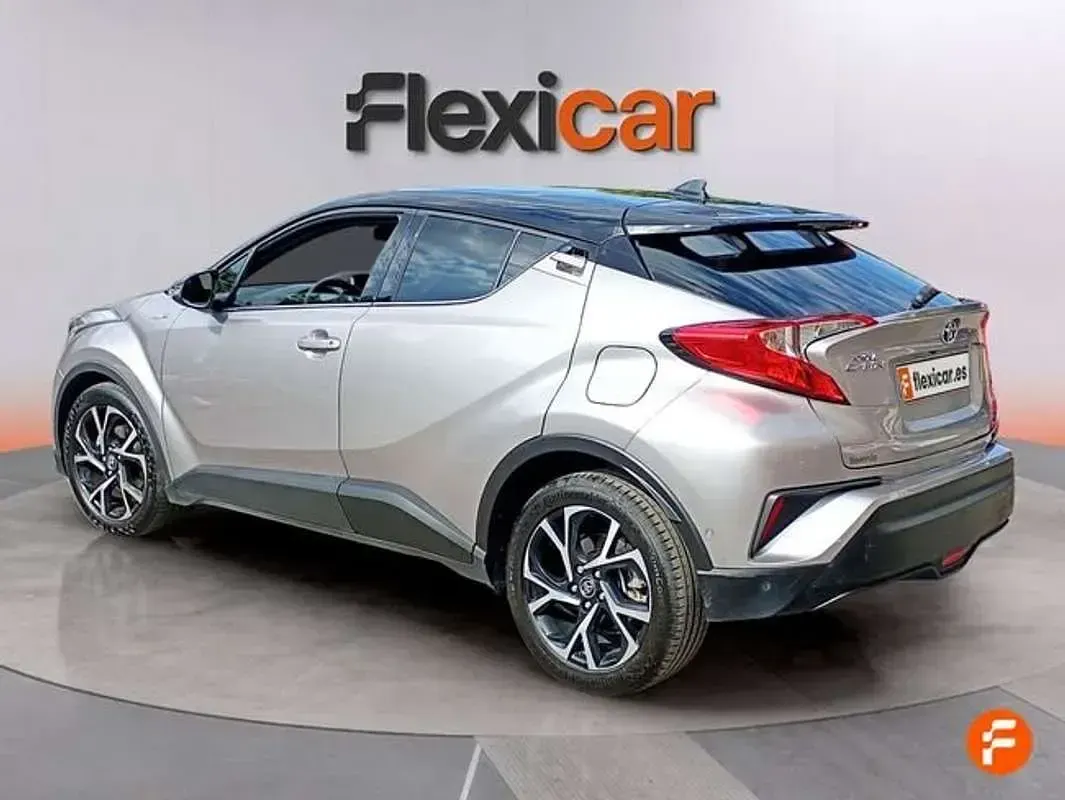 Usado Toyota C-HR Advance 122 CV (89 kW) 2018 Gris SUV