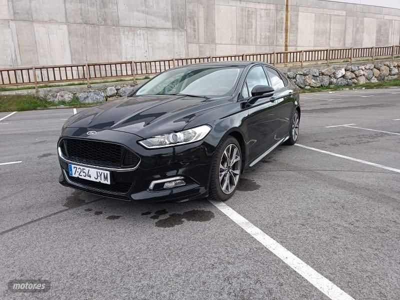Negro Usado 2017 Ford Mondeo ST Berlina | 15.900 € (Un poco caro) - Imagen 1/4