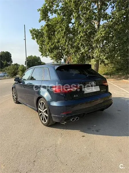 Usado Audi A3 150 CV (110 kW) 2019 Azul Berlina