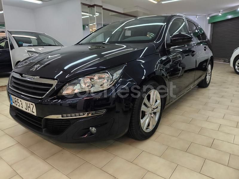 Usado Peugeot 308 SW Style 131 CV (96 kW) 2015 Azul Familiar