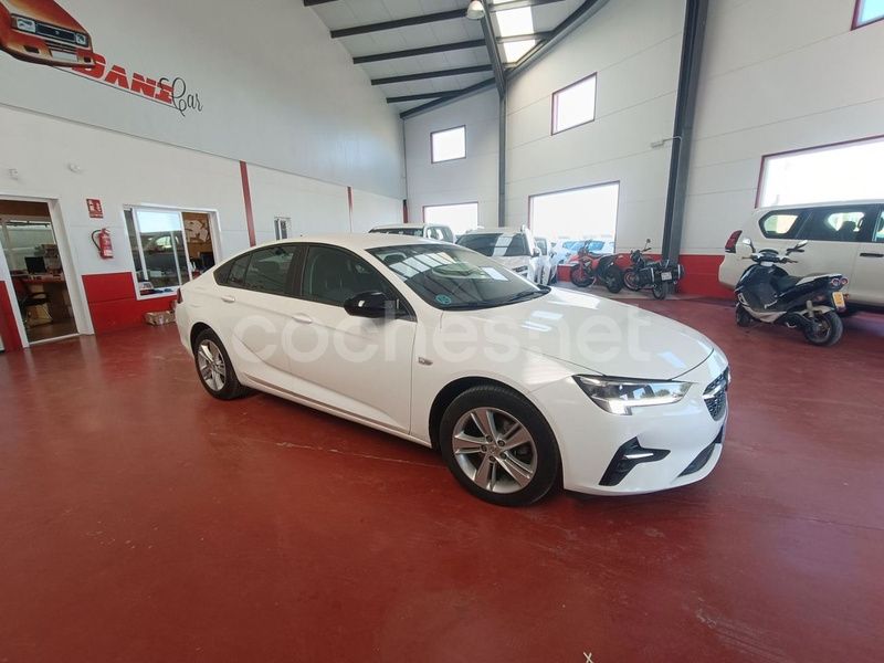 Usado Opel Insignia Business 122 CV (89 kW) 2021 Blanco Berlina
