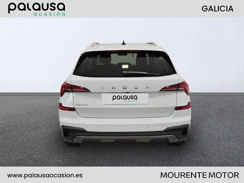 Usado Skoda Kamiq Selection 116 CV (85 kW) 2025 Blanco SUV