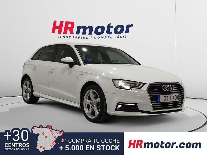 Blanco Usado 2017 Audi A3 e-tron Design Utilitario | 18.490 € (Precio justo) - Imagen 1/4