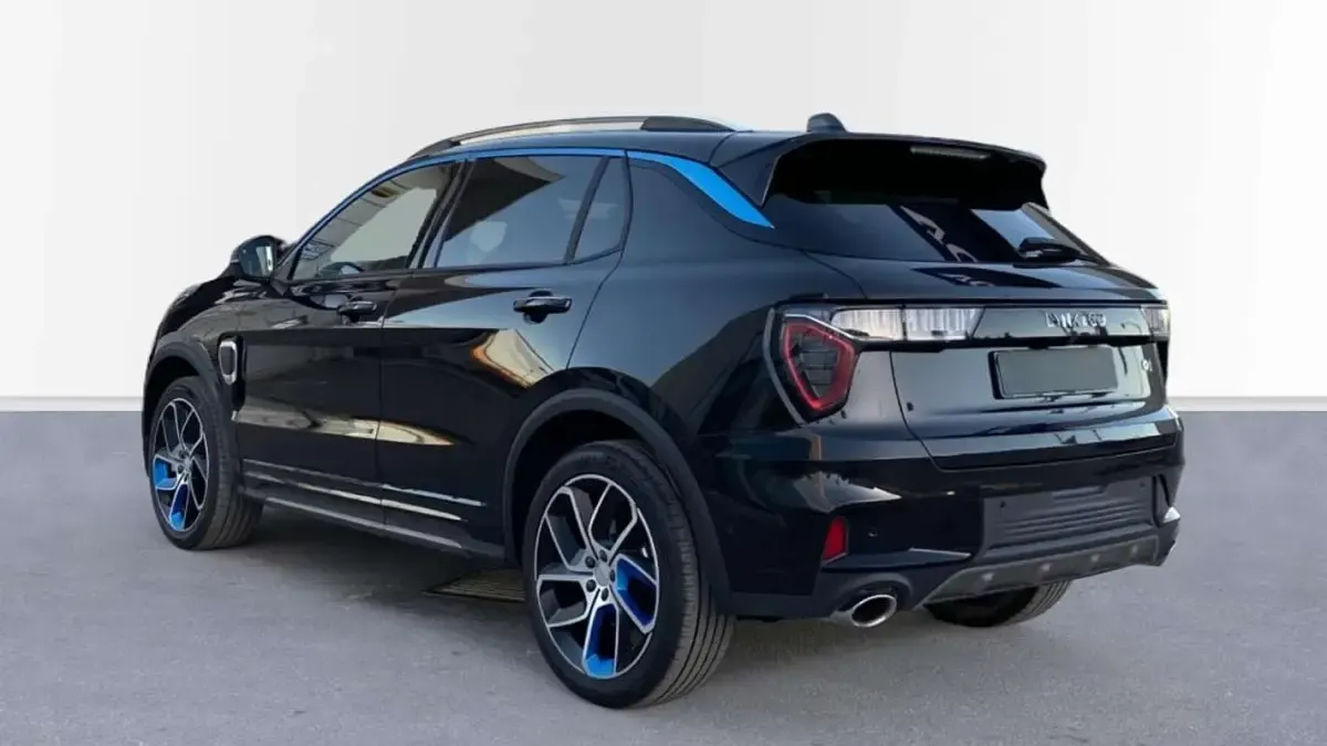 Usado Lynk & Co 01 261 CV (191 kW) 2023 Negro SUV