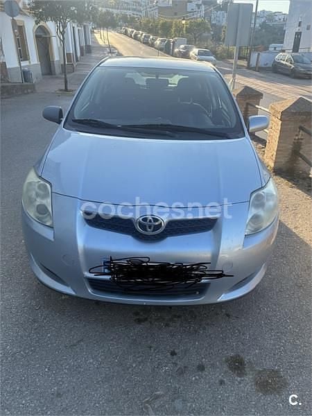 Usado Toyota Auris 90 CV (66 kW) 2008 Gris / plata Utilitario