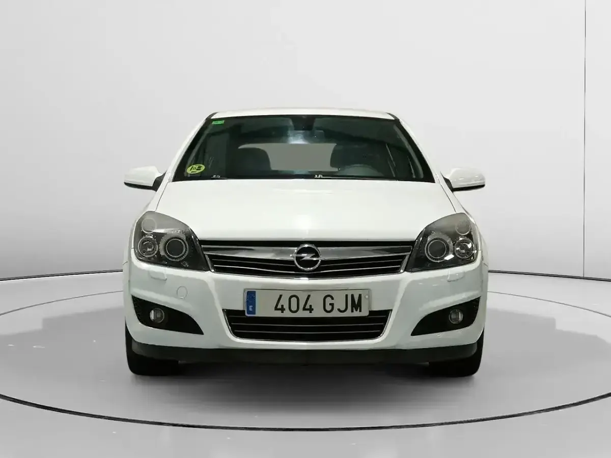 Usado Opel Astra Cosmo 102 CV (75 kW) 2008 Blanco Berlina