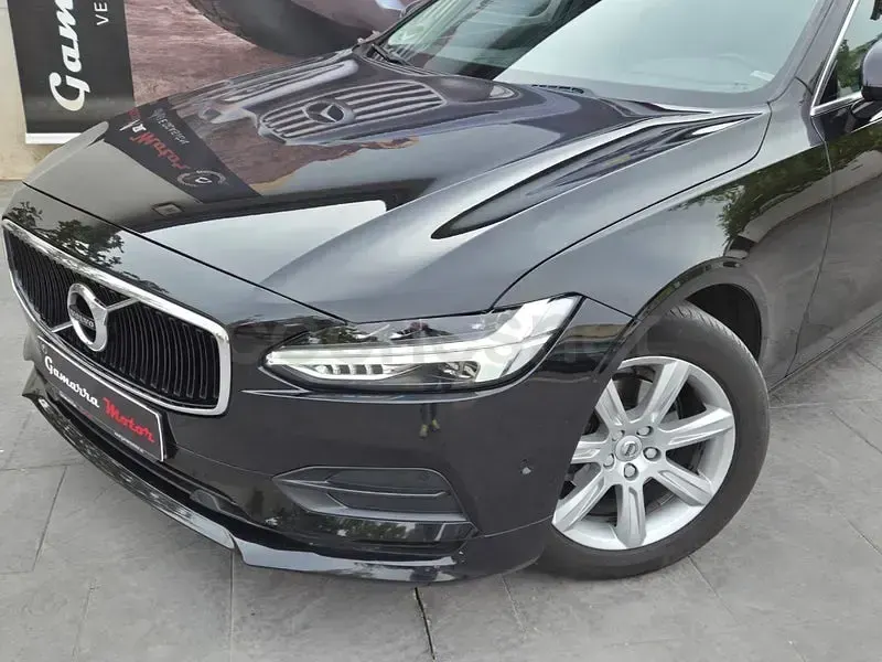 Usado Volvo V90 Momentum 150 CV (110 kW) 2017 Negro Familiar