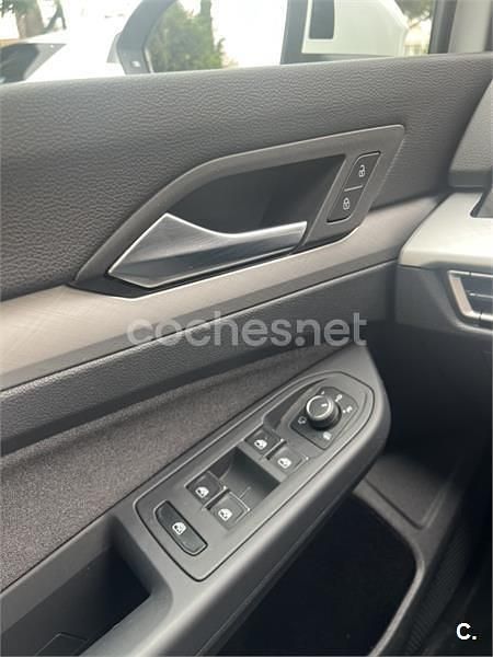 Usado VW Golf VIII 116 CV (85 kW) 2024 Blanco Berlina