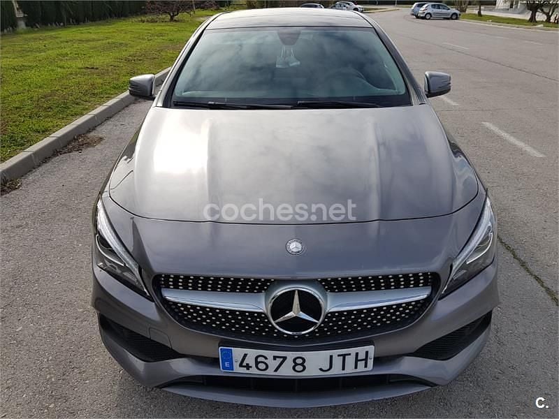 Usado Mercedes CLA200 AMG line 156 CV (114 kW) 2016 Gris / plata Berlina