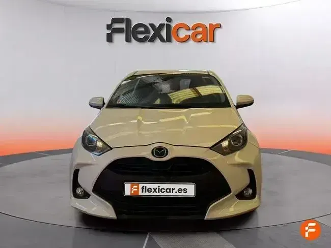 Usado Mazda 2 Comfort 116 CV (85 kW) 2023 Blanco Utilitario