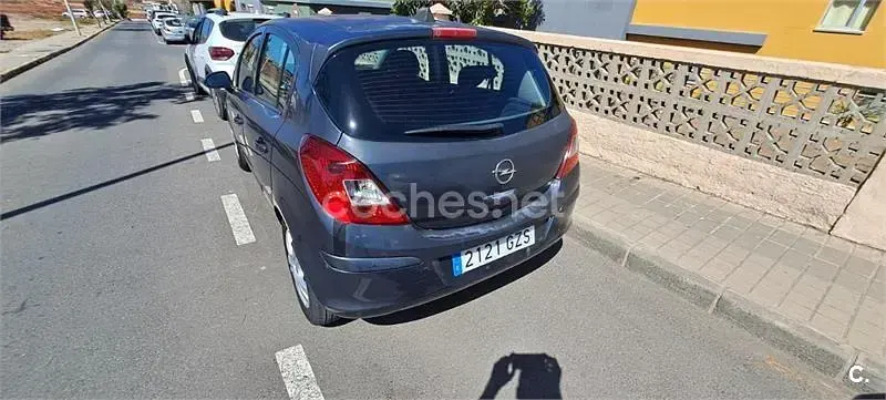Usado Opel Corsa 100 CV (73 kW) 2010 Azul Utilitario