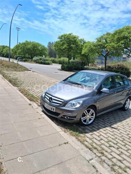 Gris / plata Usado 2010 Mercedes B180 Sport Edition Monovolumen | 7600 € (Precio justo) - Imagen 1/4