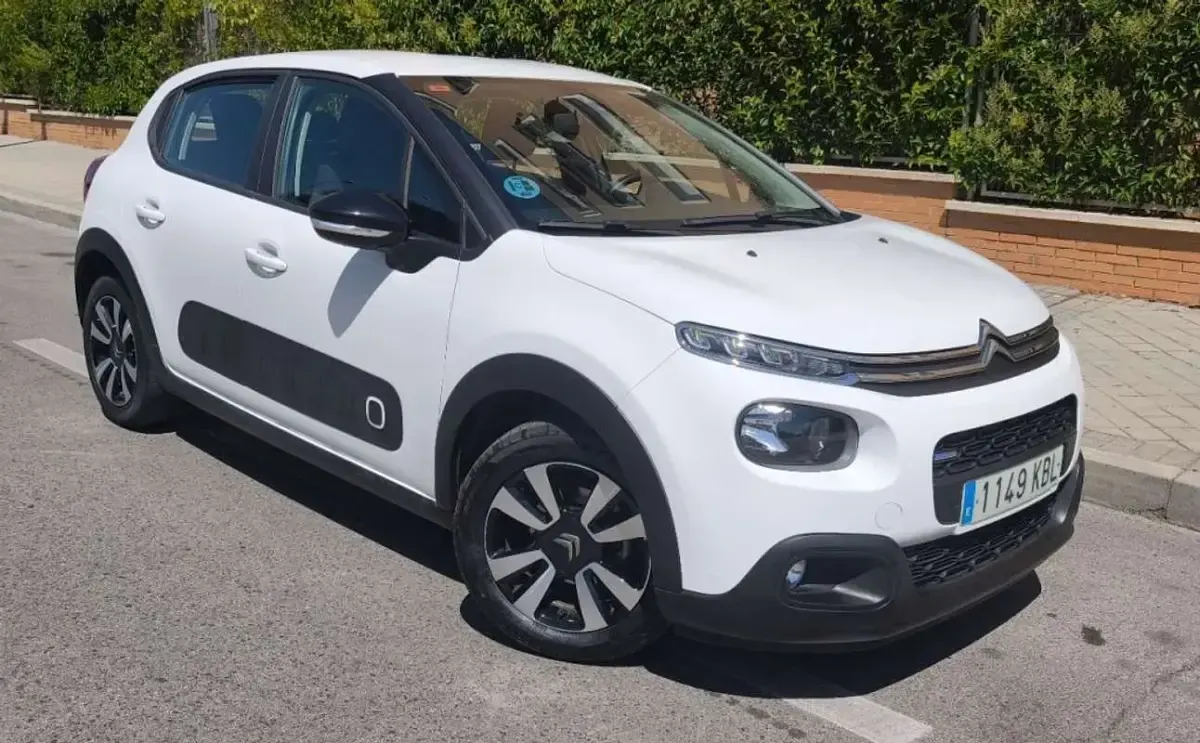 Usado Citroën C3 Feel 110 CV (80 kW) 2017 Blanco Utilitario