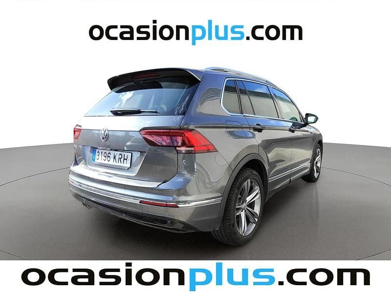Usado VW Tiguan Sportline 150 CV (110 kW) 2018 Gris SUV