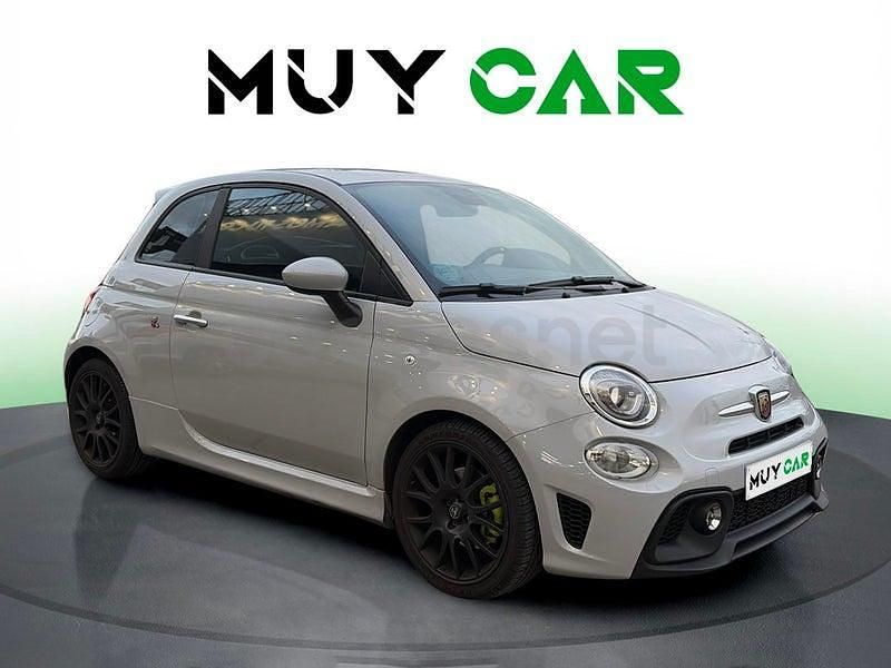Usado Abarth 595 165 CV (121 kW) 2023 Gris / plata Berlina