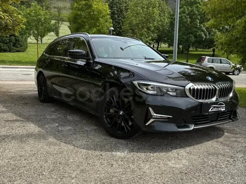 Usado BMW 330 Sport Line 265 CV (194 kW) 2020 Negro Familiar