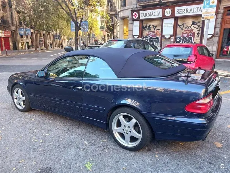 Usado Mercedes CLK200 Elegance 136 CV (100 kW) 1999 Azul Descapotable