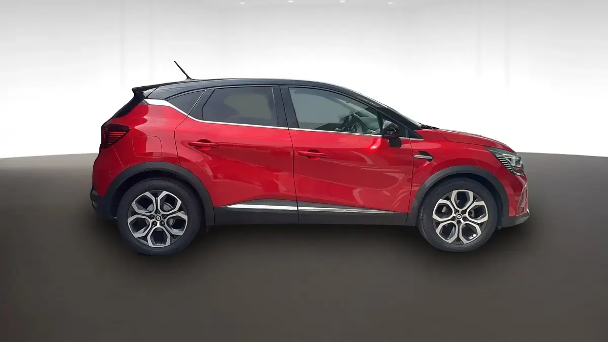 Usado Renault Captur 140 CV (102 kW) 2022 Carrocer?a rojo deseo con techo negro brillante SUV