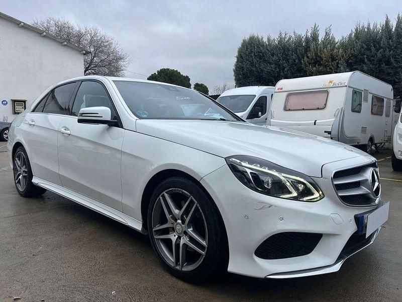 Usado Mercedes E220 Avantgarde 170 CV (125 kW) 2015 Blanco Berlina