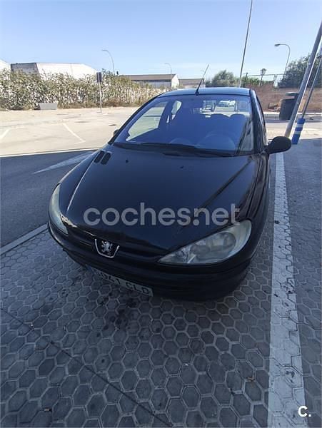 Negro Usado 2003 Peugeot 206 Berlina | 1500 € (Buen precio) - Imagen 1/4