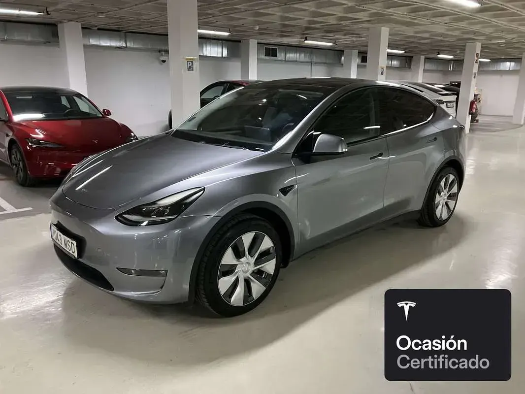Usado Tesla Model Y Long Range AWD 189 kW (258 CV) 2024 Plateado SUV