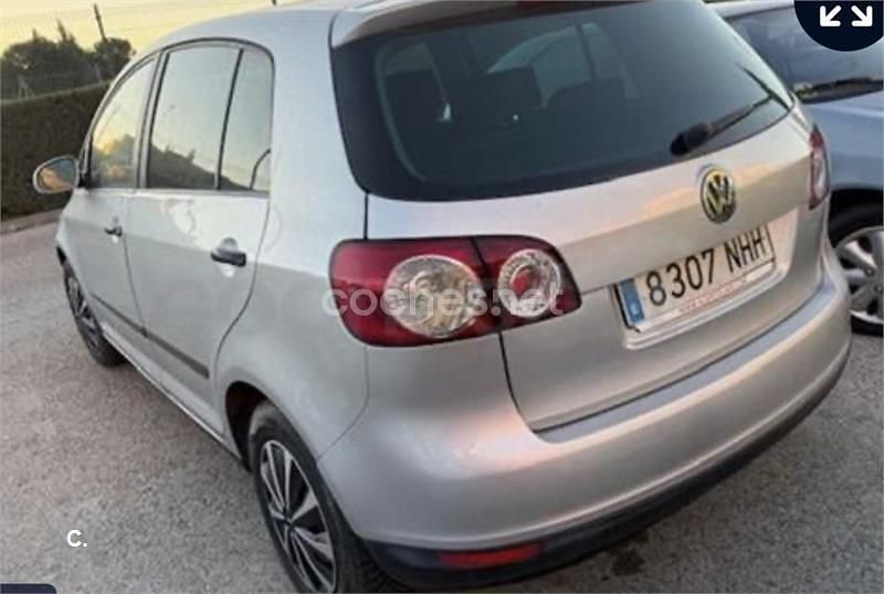 Usado VW Golf Plus Cross Highline 140 CV (102 kW) 2006 Gris / plata Monovolumen