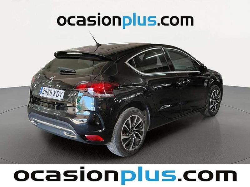 Usado DS Automobiles DS4 Crossback Style 120 CV (88 kW) 2017 Negro SUV