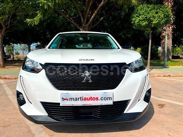 Usado Peugeot 2008 Active 100 CV (73 kW) 2022 Blanco SUV