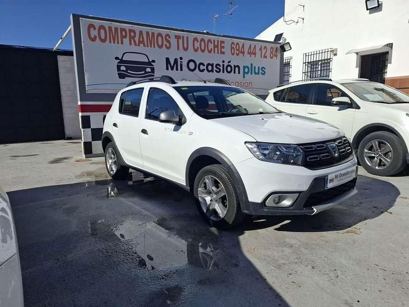 Usado Dacia Sandero Essentiel 90 CV (66 kW) 2018 Blanco Utilitario