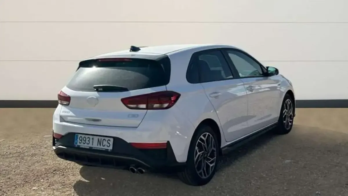 Nuevo Hyundai i30 N Line 97 CV (71 kW) 2025 Blanco Utilitario