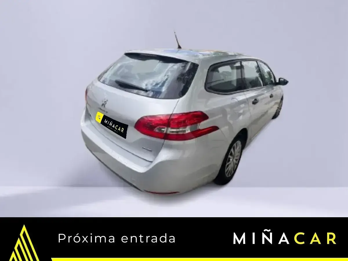 Usado Peugeot 308 SW Business-Line 120 CV (88 kW) 2017 Gris Familiar