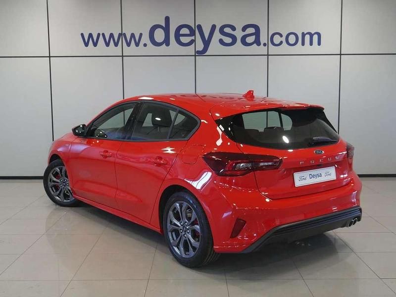 Nuevo Ford Focus ST-Line 125 CV (91 kW) 2025 Rojo Utilitario