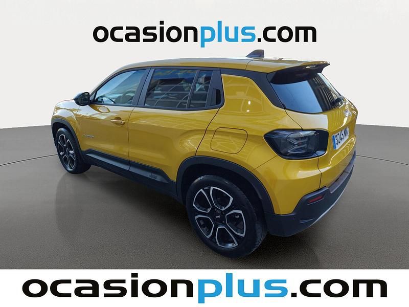 Begagnad Jeep Avenger Summit 100 HK (73 kW) 2024 Gul SUV