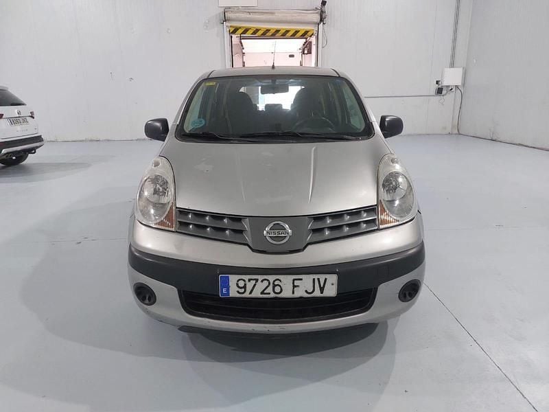 Usado Nissan Note Acenta 88 CV (64 kW) 2006 Gris Utilitario
