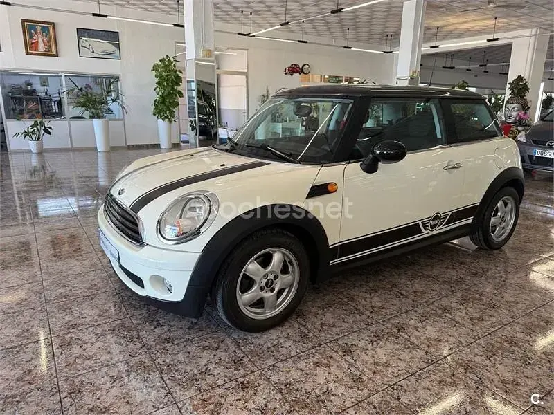 Usado Mini ONE 75 CV (55 kW) 2009 Beige Utilitario