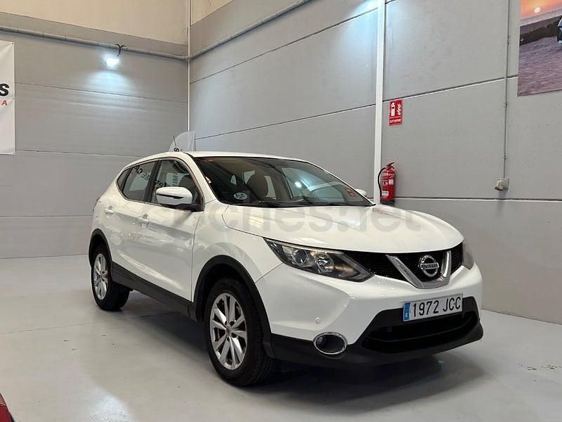 Usado Nissan Qashqai N-Connecta 110 CV (80 kW) 2015 Blanco SUV