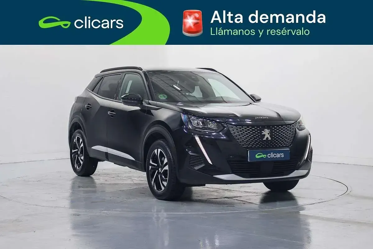 Usado Peugeot 2008 Allure 131 CV (96 kW) 2023 Negro SUV